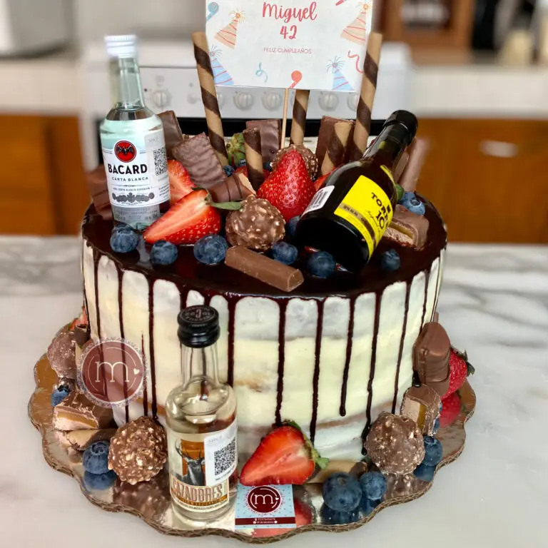 pasteles personalizados con chocolates