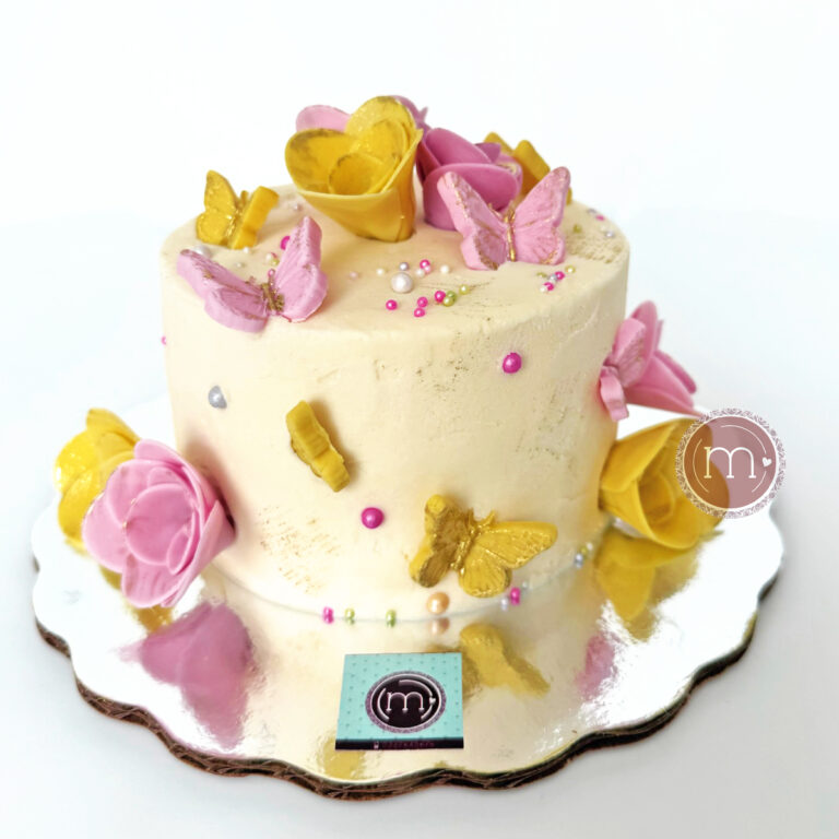 pasteles personalizados con flores y mariposas