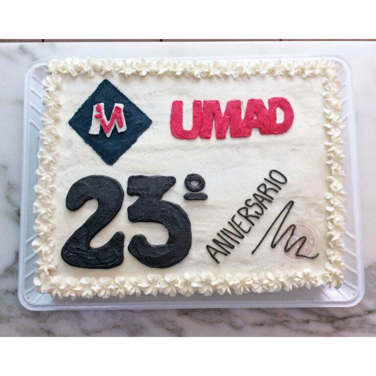 Pastel personalizado para empresa UMAD_Mesa de trabajo 1