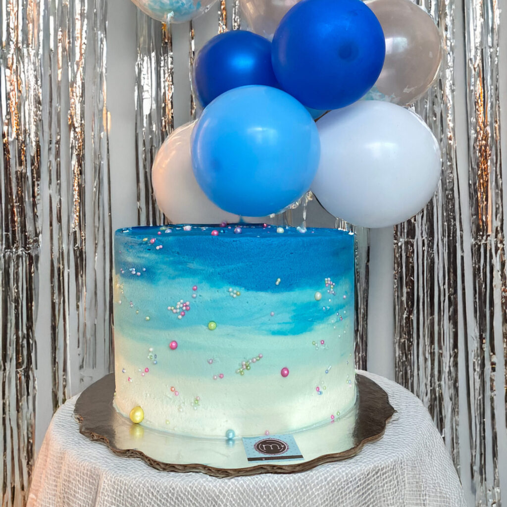 pastel azul dos pisos
